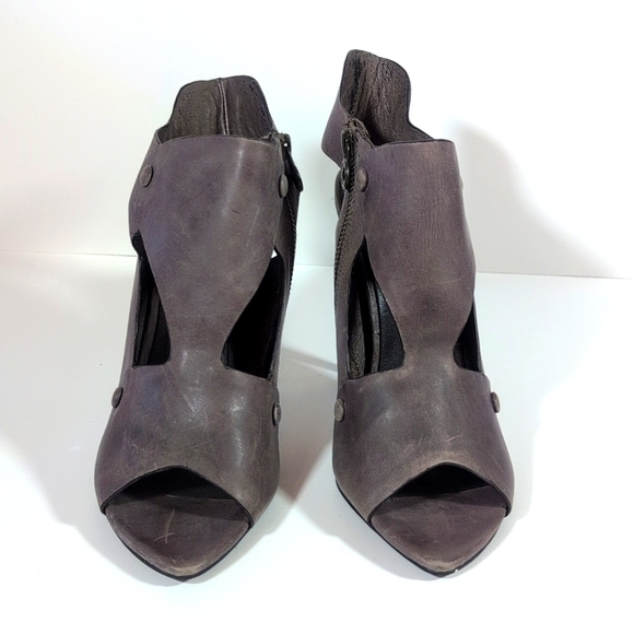 Max Studio Leather Ankle Heels Size 9.5 - Picture 2 of 11